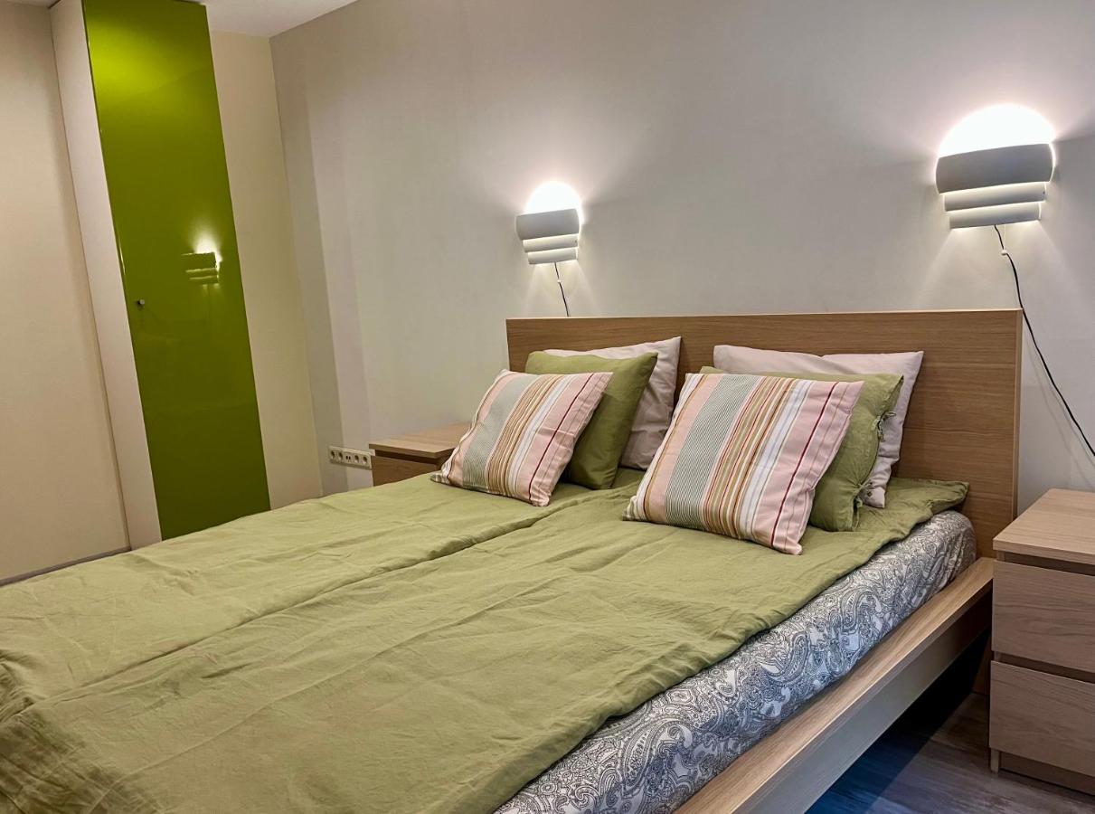 Cozy Vibes Like Home It Is Quiet Apartment With Three Bedrooms 리가 외부 사진